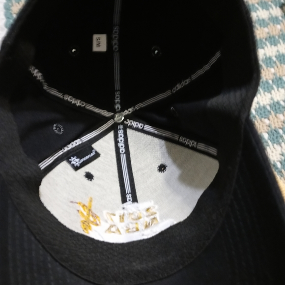NWOT Cleveland Cavaliers Hat - Picture 4 of 4